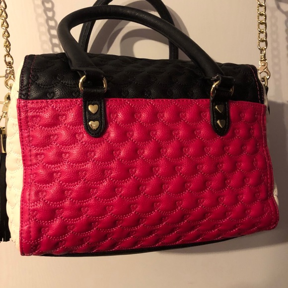 Betsey Johnson handbag! - Picture 1 of 4